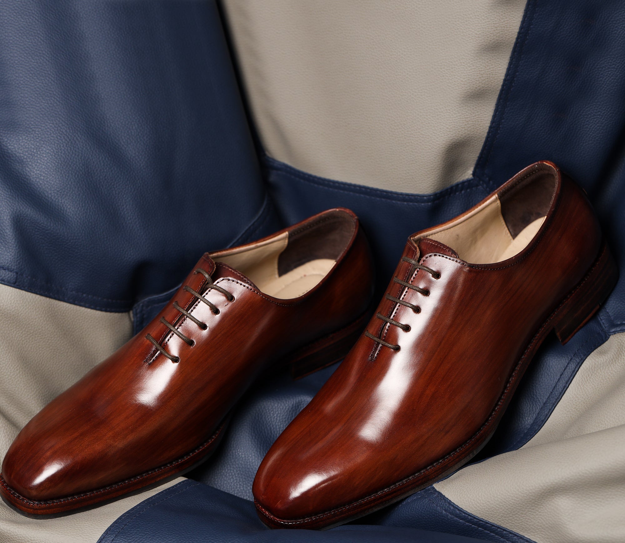 Best travel shoes for men you must check out this Summer Season