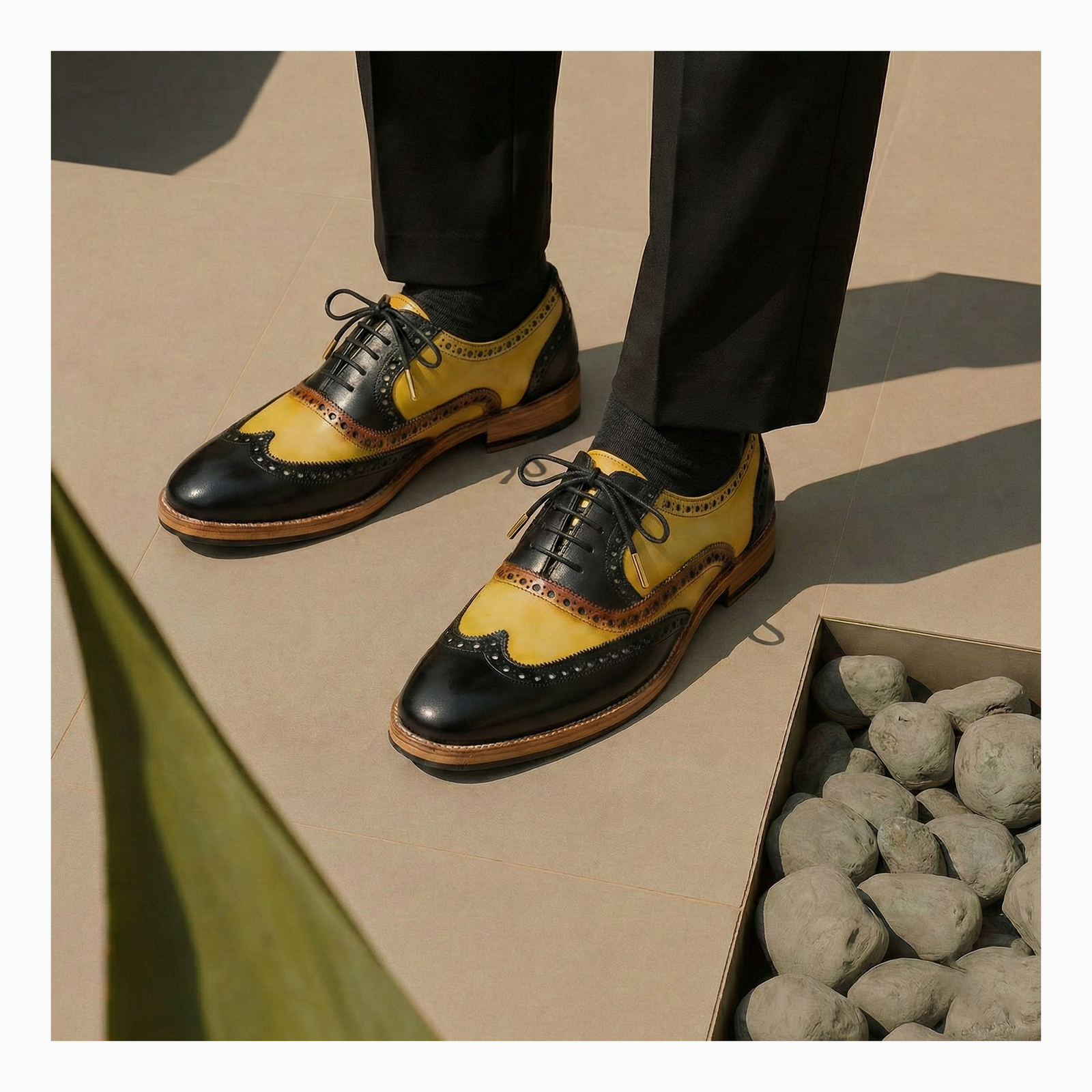 Wingtip Brogue Oxford - Tan & Black